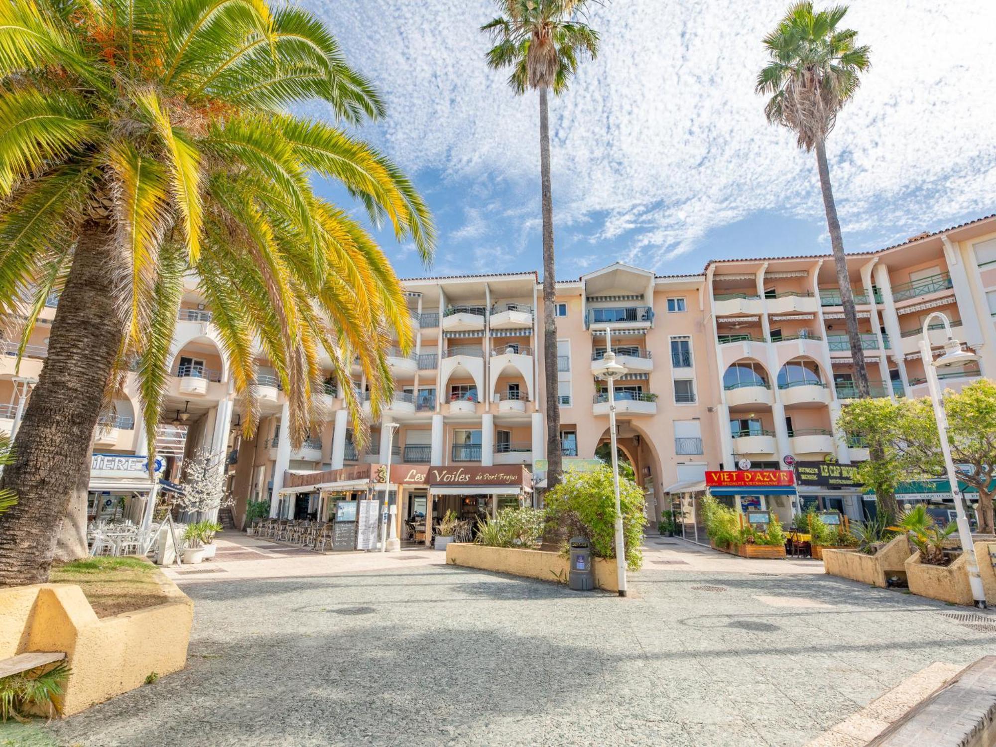 Royal Marine-4 By Interhome Apartment